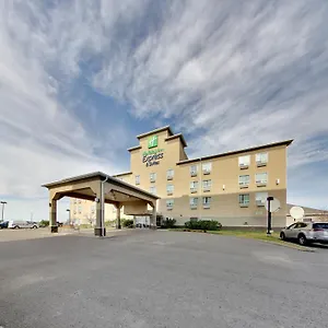 Express & - Edmonton International Airport By Ihg Hotel